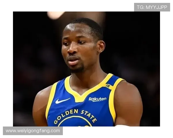 勇士因霍福德表现不佳积极寻求中锋交易以增强阵容实力